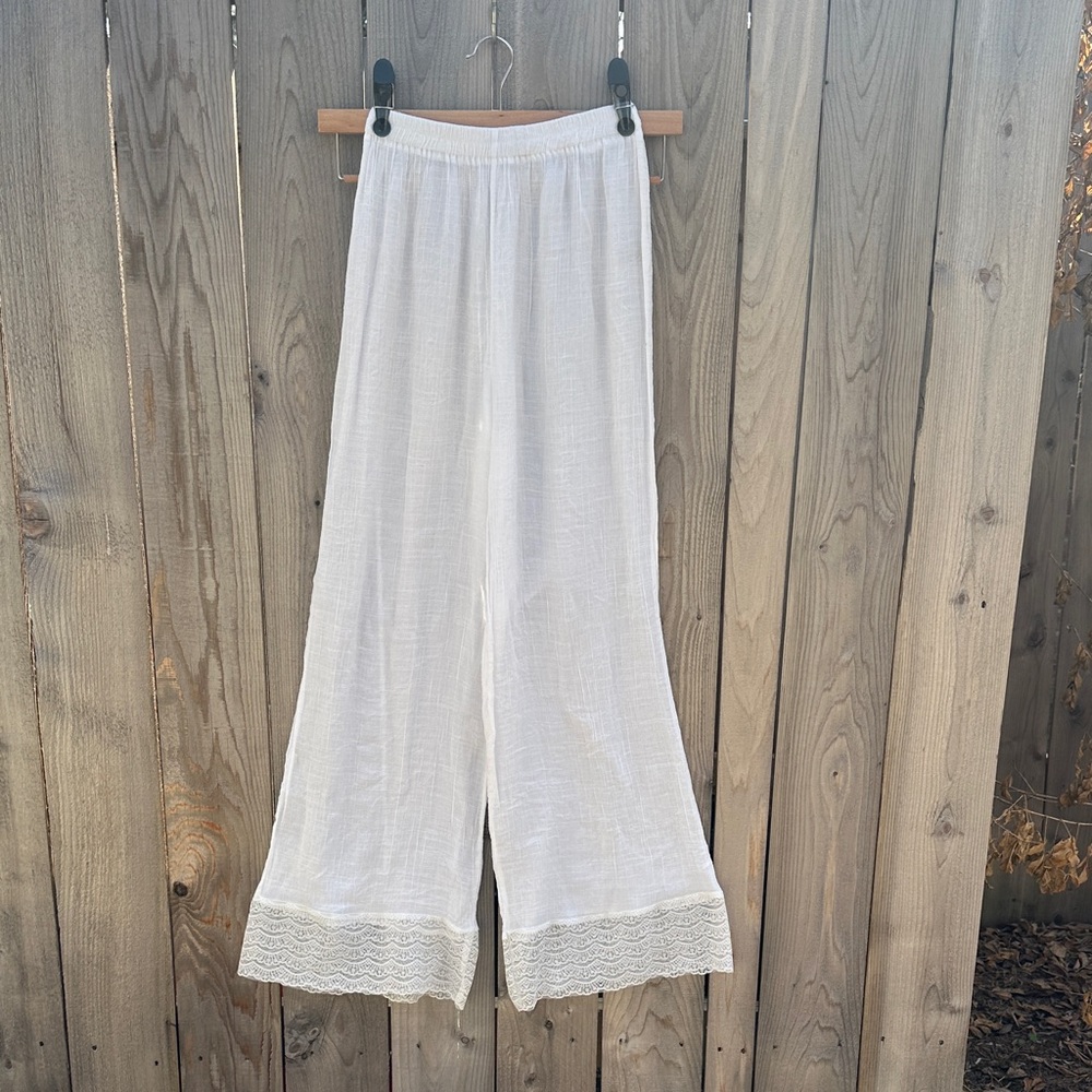 Romantic Boho White Sheer and Lace Beach Cover Up Pants Size Small with Stretch
